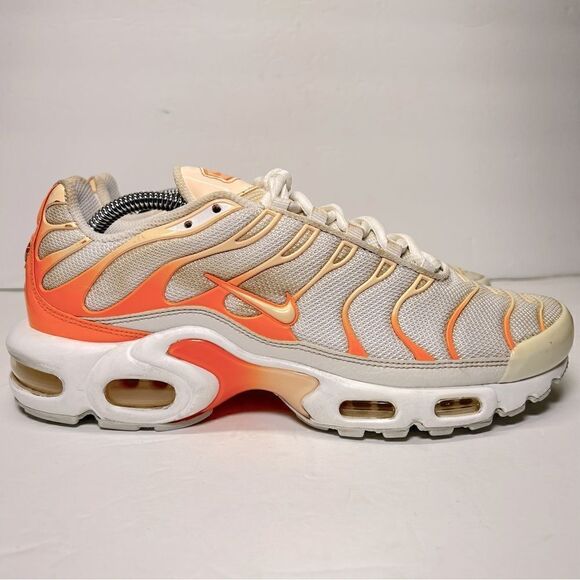 Nike Womens Air Max Plus Tn Running Shoes in White Atomic Orange 10 - Picture 5 of 13